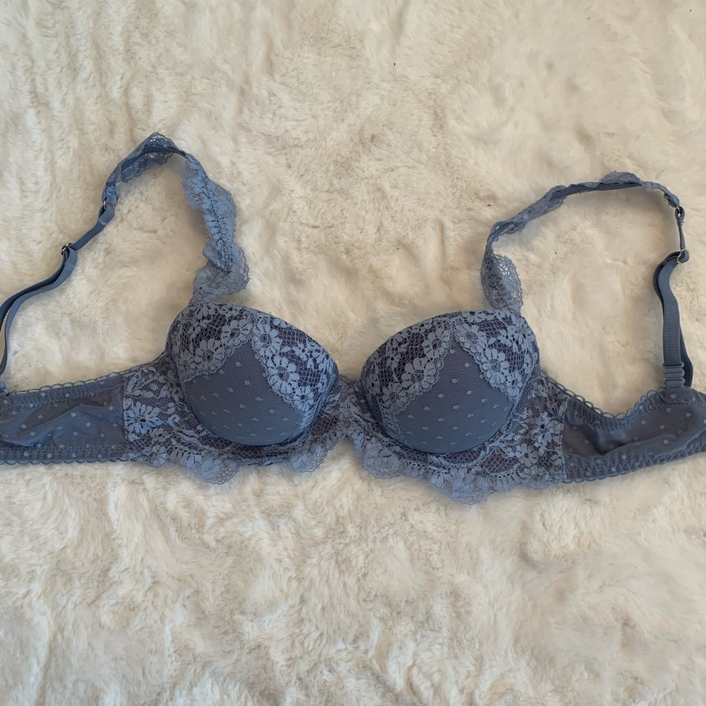 Victoria’s Secret Dream Angles Lace Bra demi